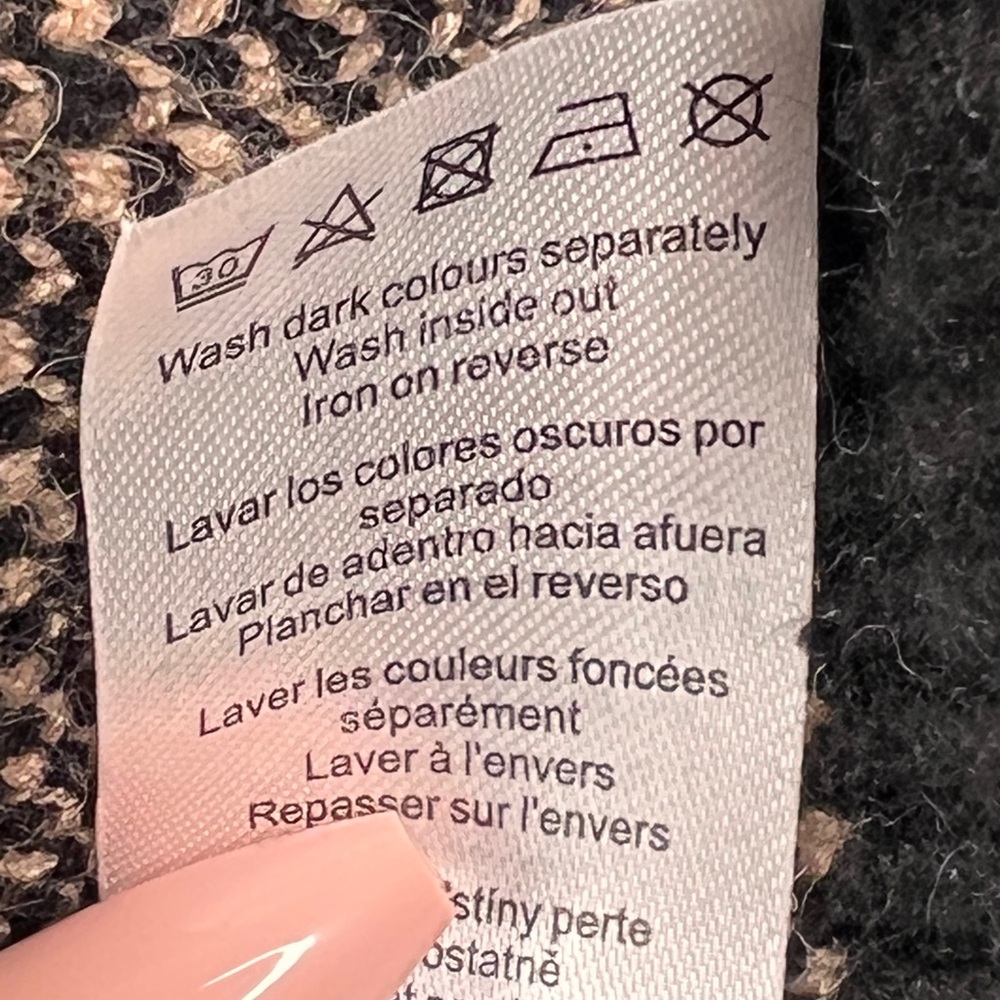 APRICOT Black and Pink Knit Sweater, NWT, Size:M, Gorgeous and Sexy Vibes - Picture 8 of 10